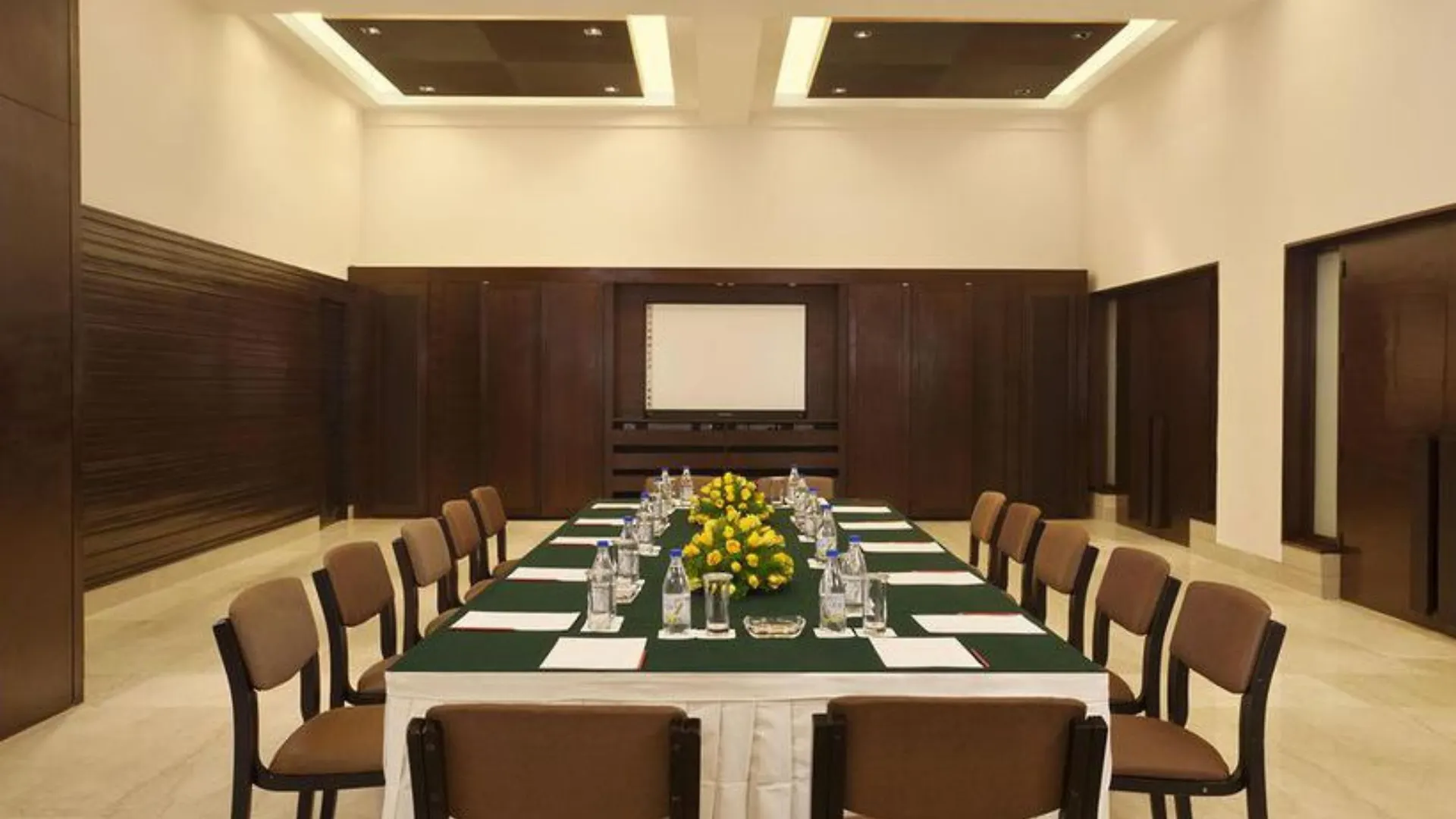 Trident Agra Hotel Agra  5*, Agra (Uttar Pradesh) India