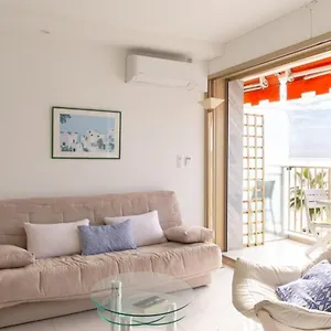 air-conditioned-apartment-with-sea-view-and-at-the-foot.fr-provencehotel.com/